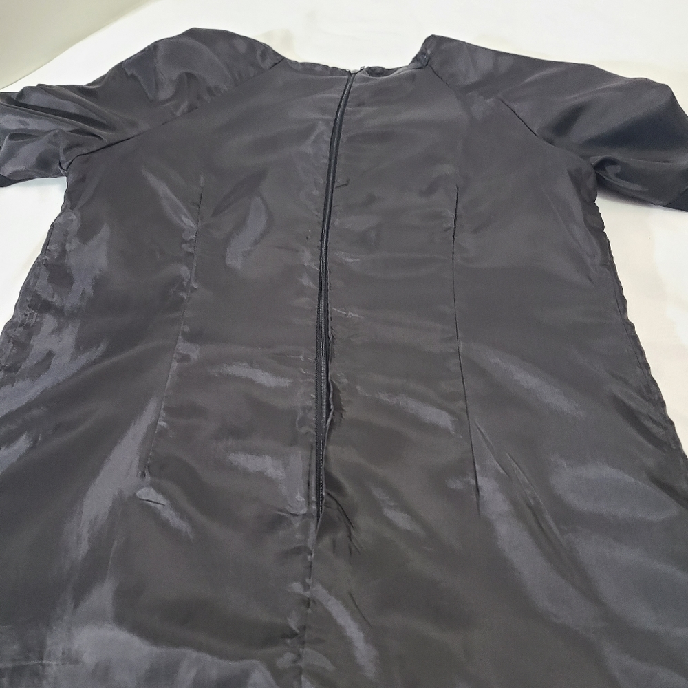 Bordeaux Short Sleeve Little Black Dress Size Large - Picture 10 of 10